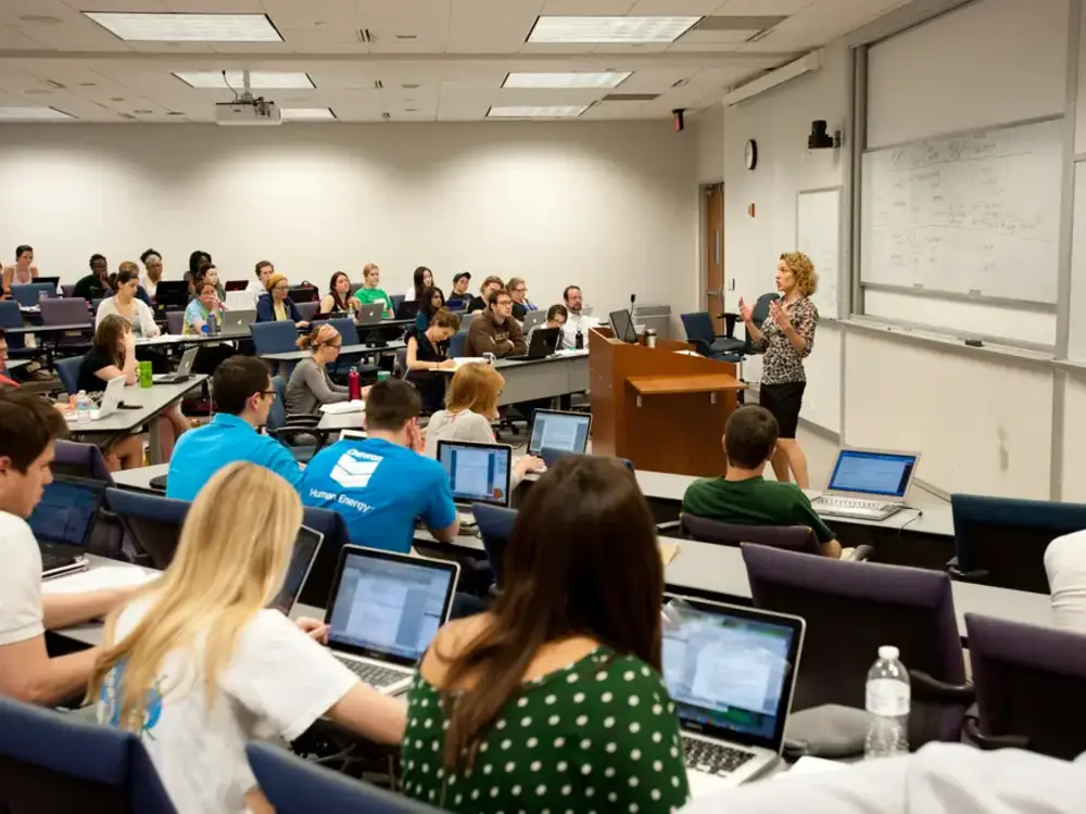 Law school lecture in progress at Tulane Law School — Constitutional Criminal Procedure